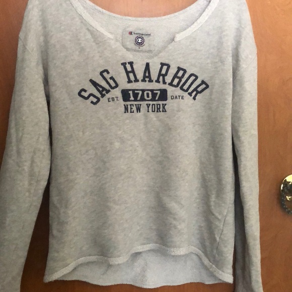 Champion sweater/pull over - Picture 1 of 1